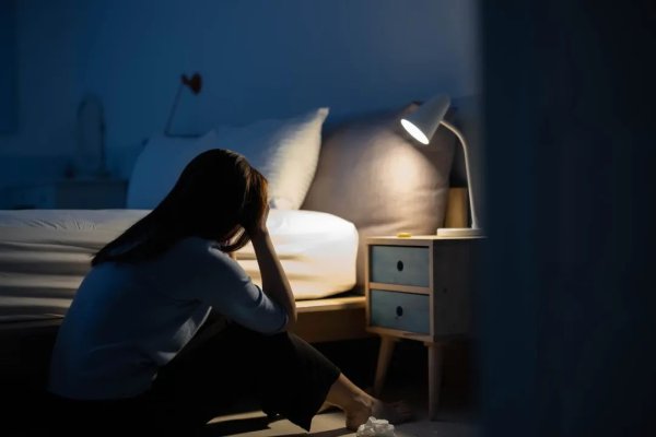 赣州达慧 生病以后，老公给我买200万的保险，受益人是他，结果发现是误诊：我高兴地躲进衣柜，反而看清了他的真面目